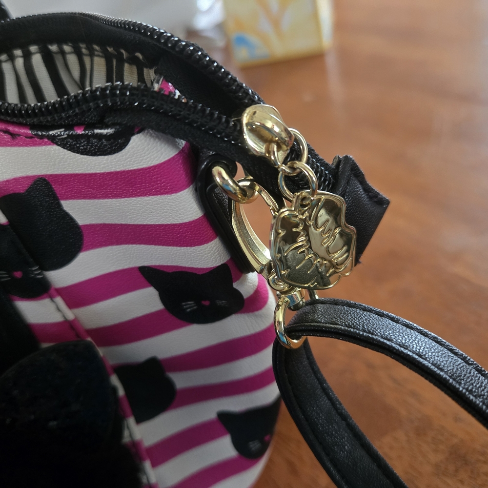 Betsey Johnson Pink & White Striped Cat Print Satchel with Black Trim - Picture 2 of 3